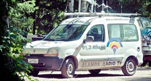 STÖLDGODS Ålands radio och tvs Renault försvann från garaget natten till måndagen.