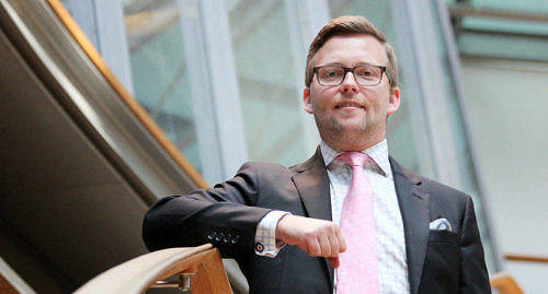 NÖJD Finansministeriets förslag till Ålandsavdrag kommer att fungera också i de förslag som Ålandskommittén lägger fram senare i vår konstaterar Mats Löfström.
