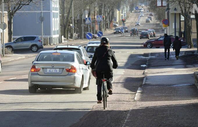 Fler använder cykelhjälm i år