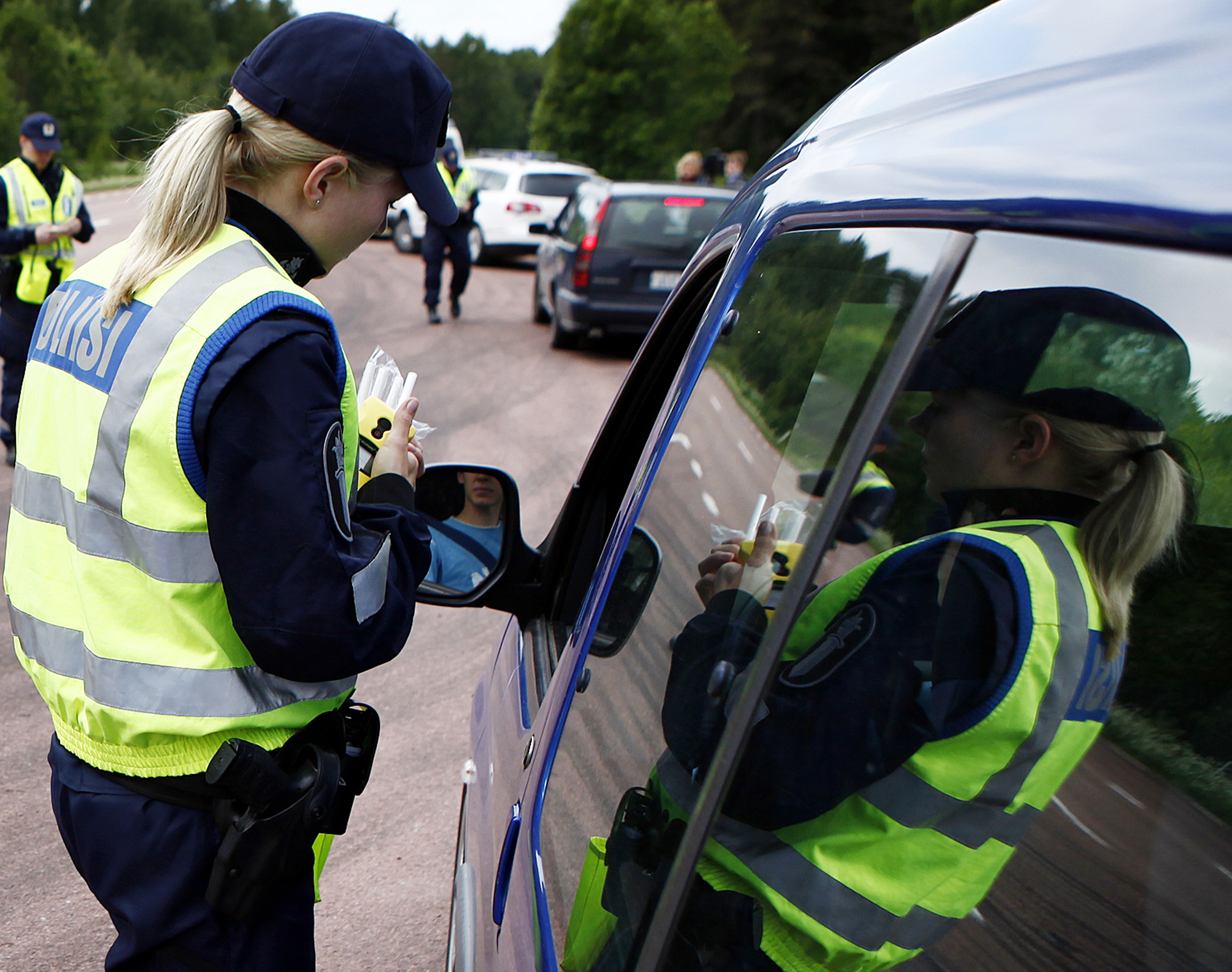 Tre personer till sjukhus