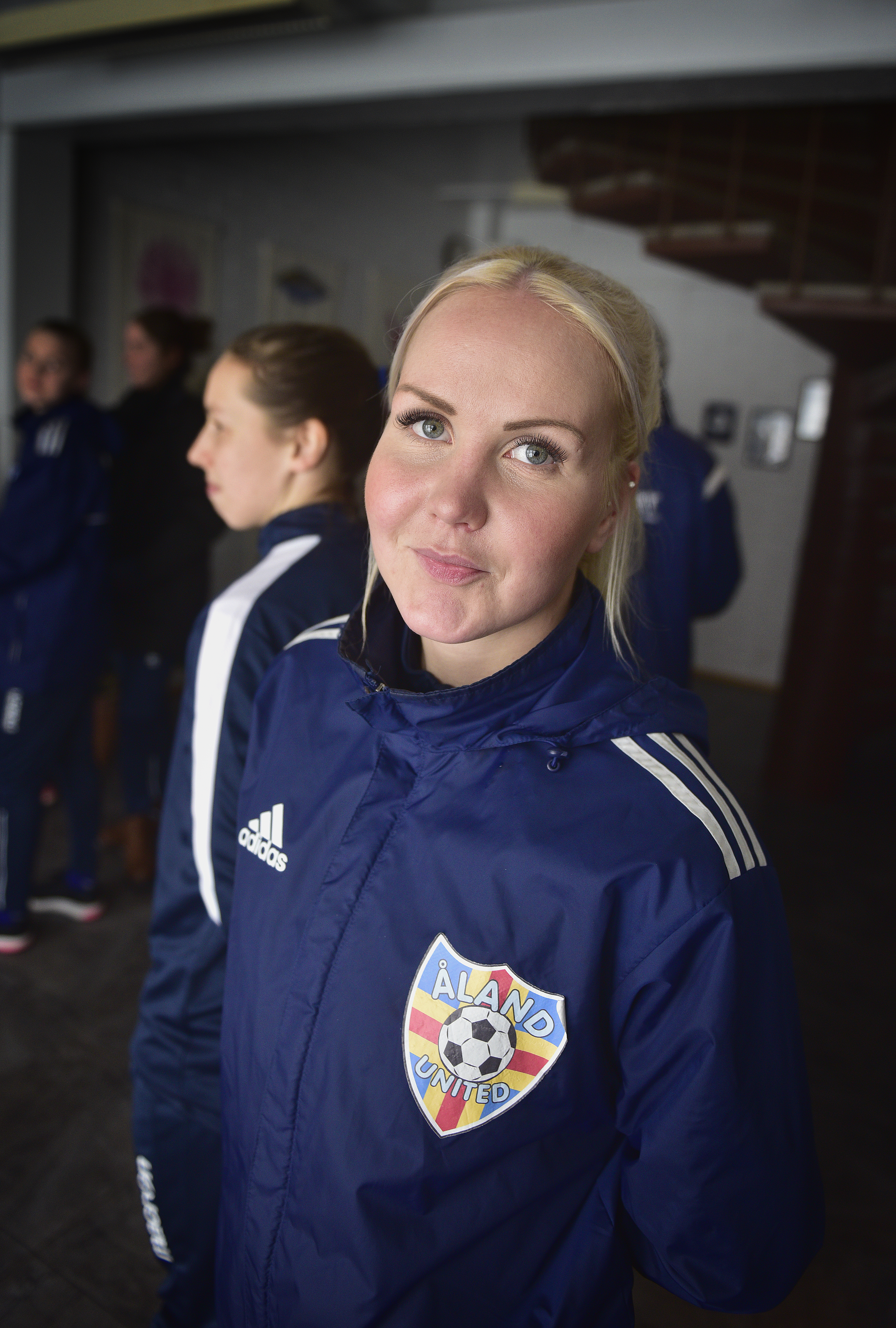 Porali skriver nytt kontrakt