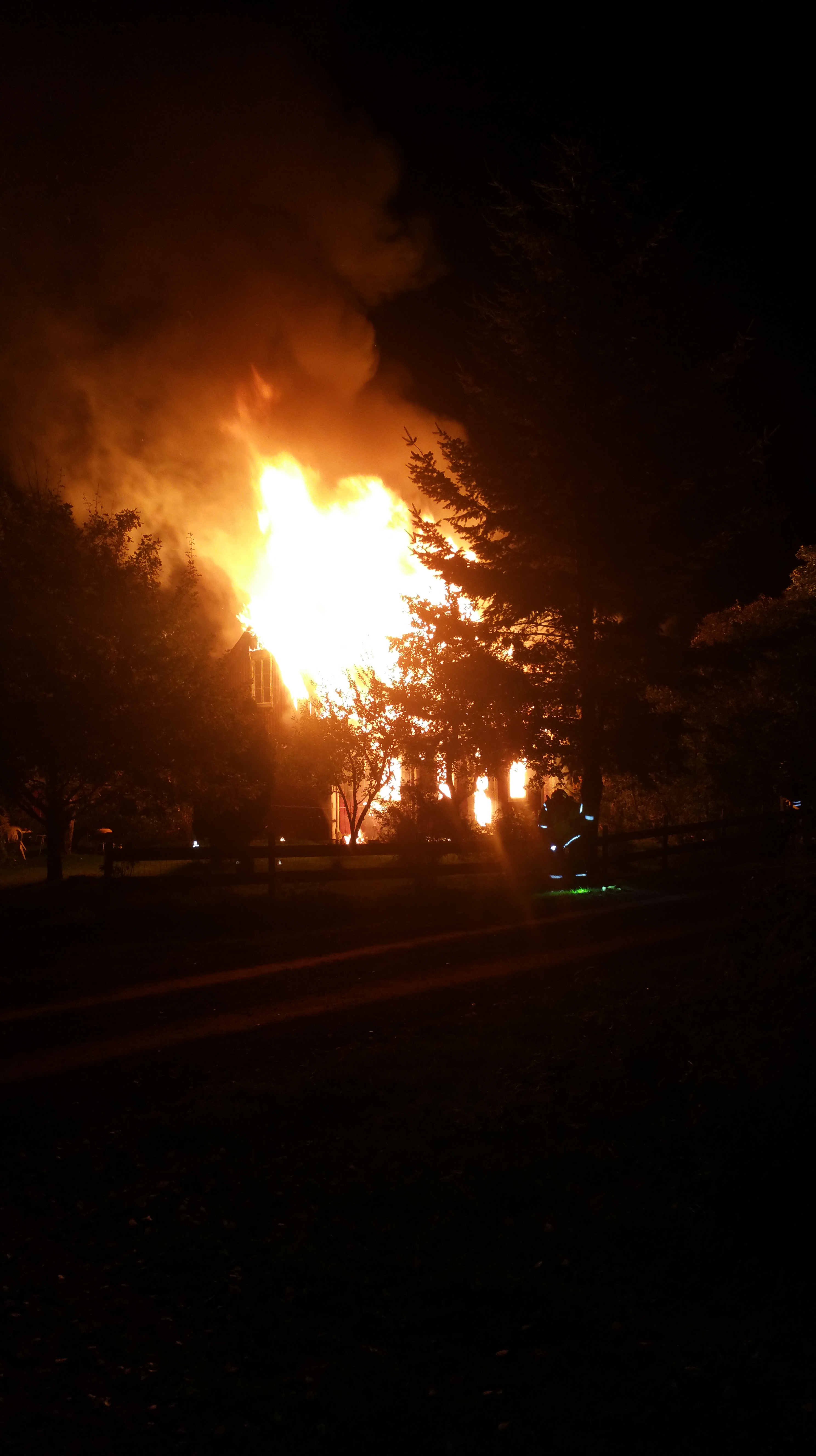 Bostadshus brann i Lemland i natt