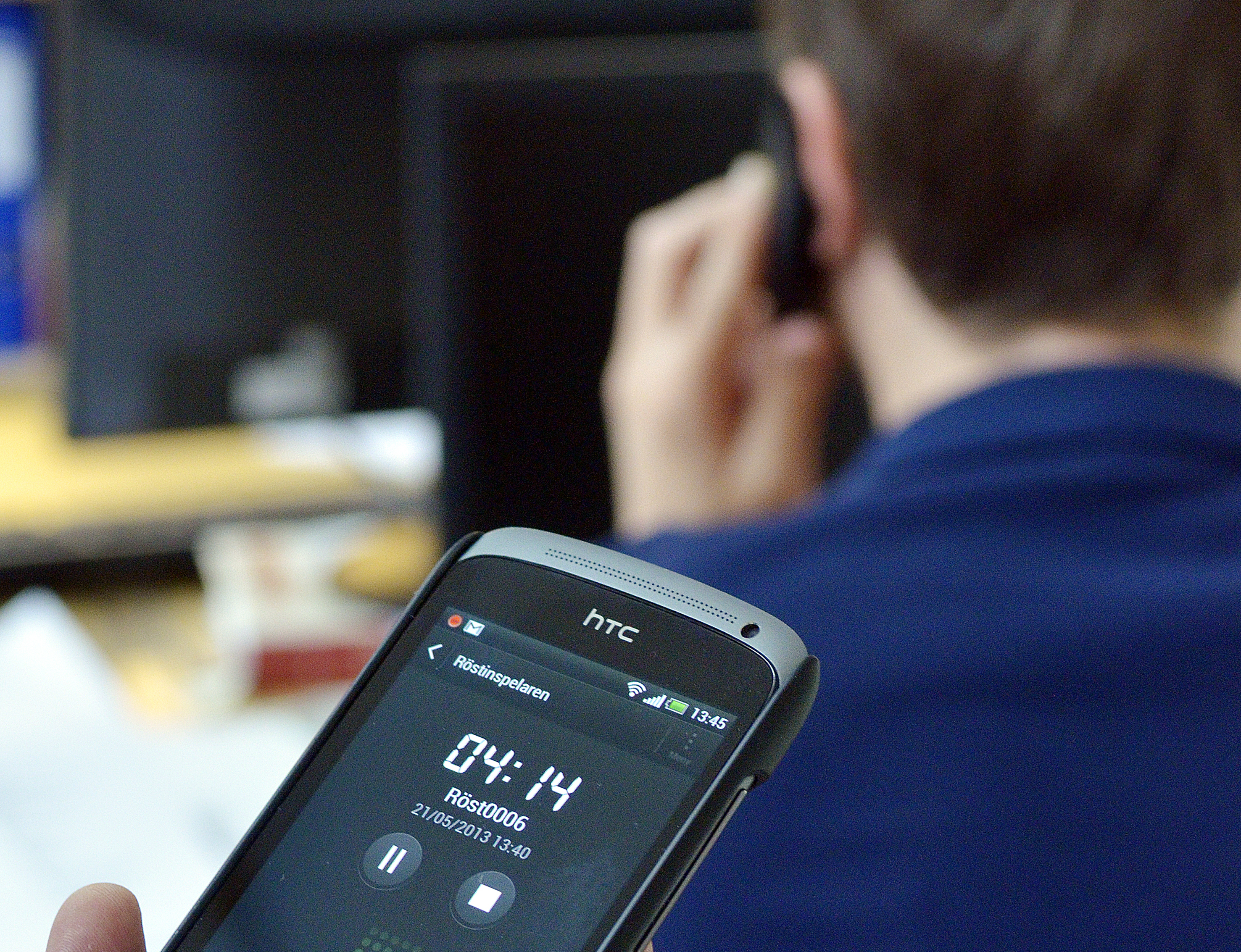 Är det dags att införa mobilfri grundskola?