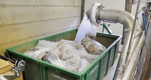 Ålänningarna fortsätter att spola ned skräp