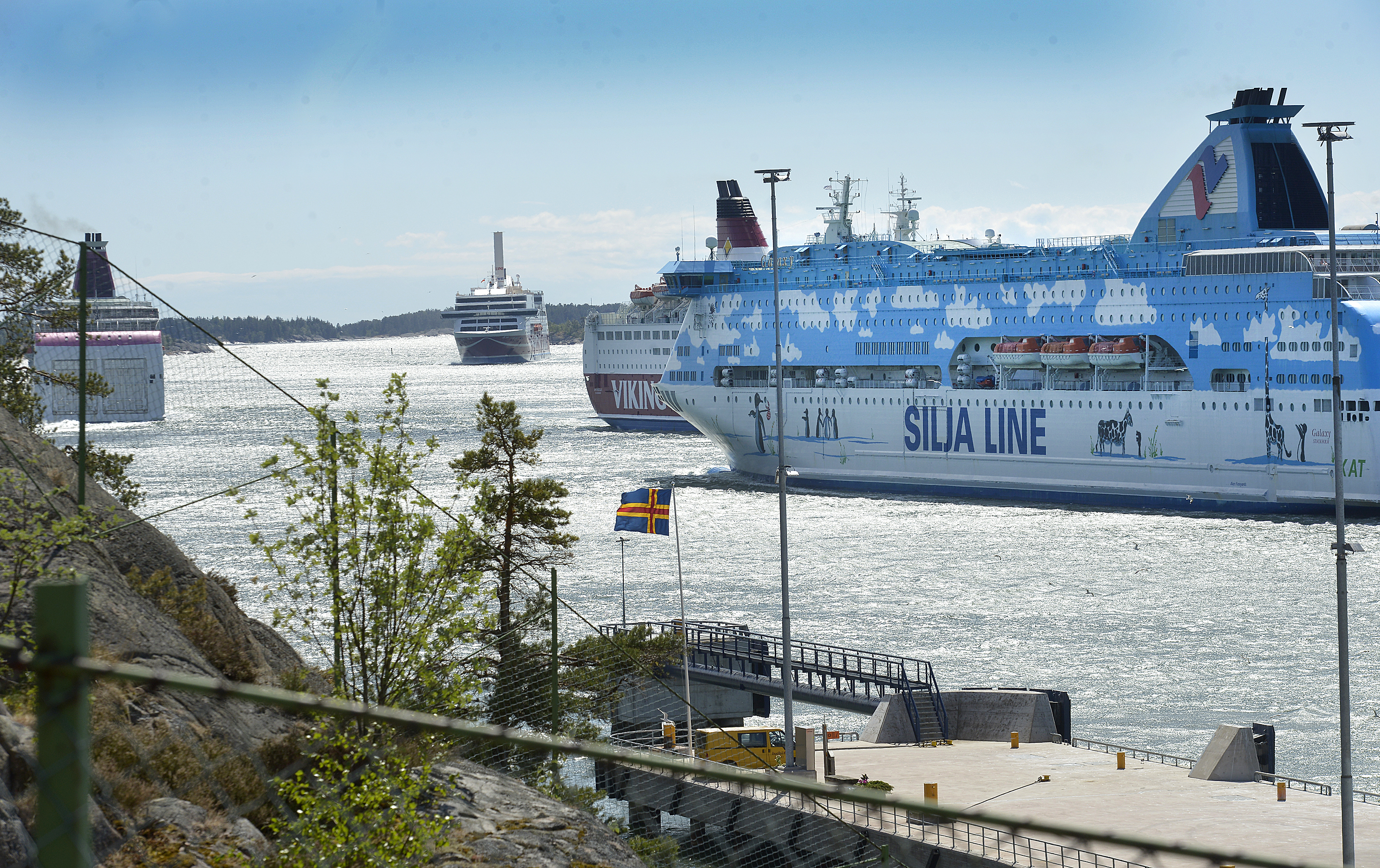 Flera kryssningsfartyg sena i hamn