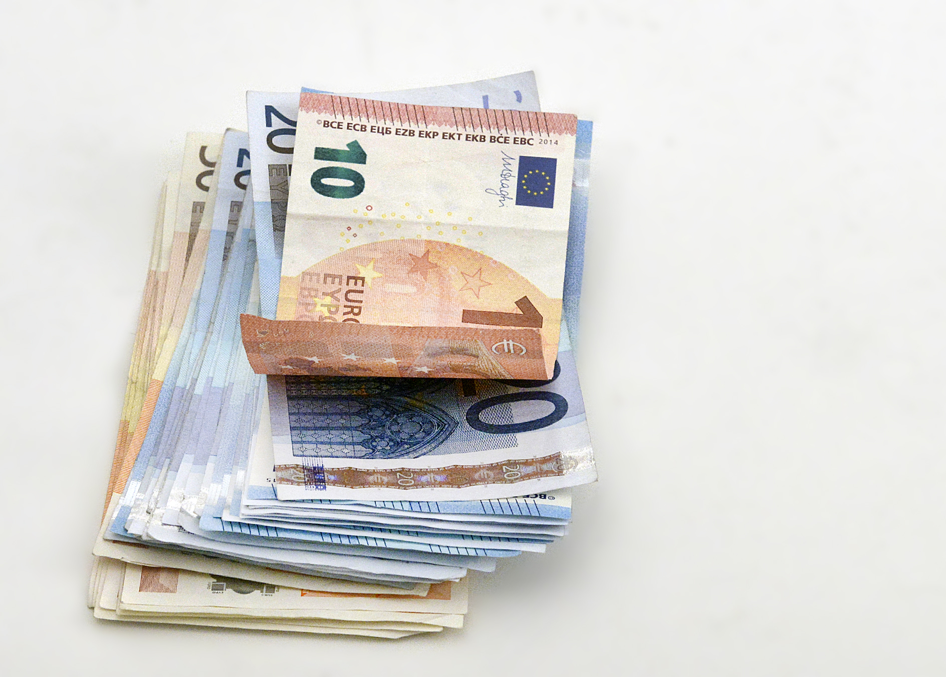 Kvinna kommer inte undan statens ersättningskrav