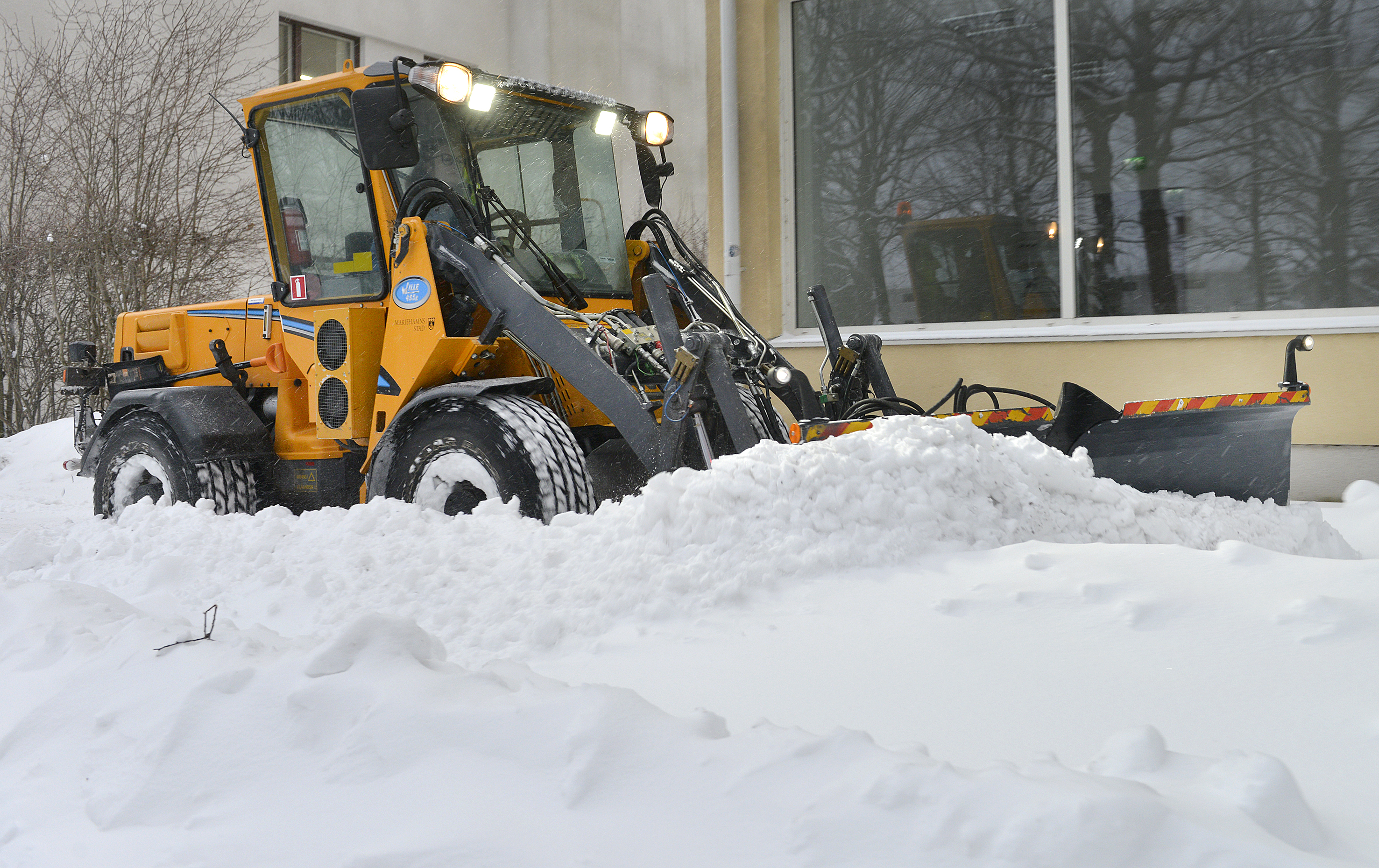 Landskapet: Anpassa hastigheten efter väglaget