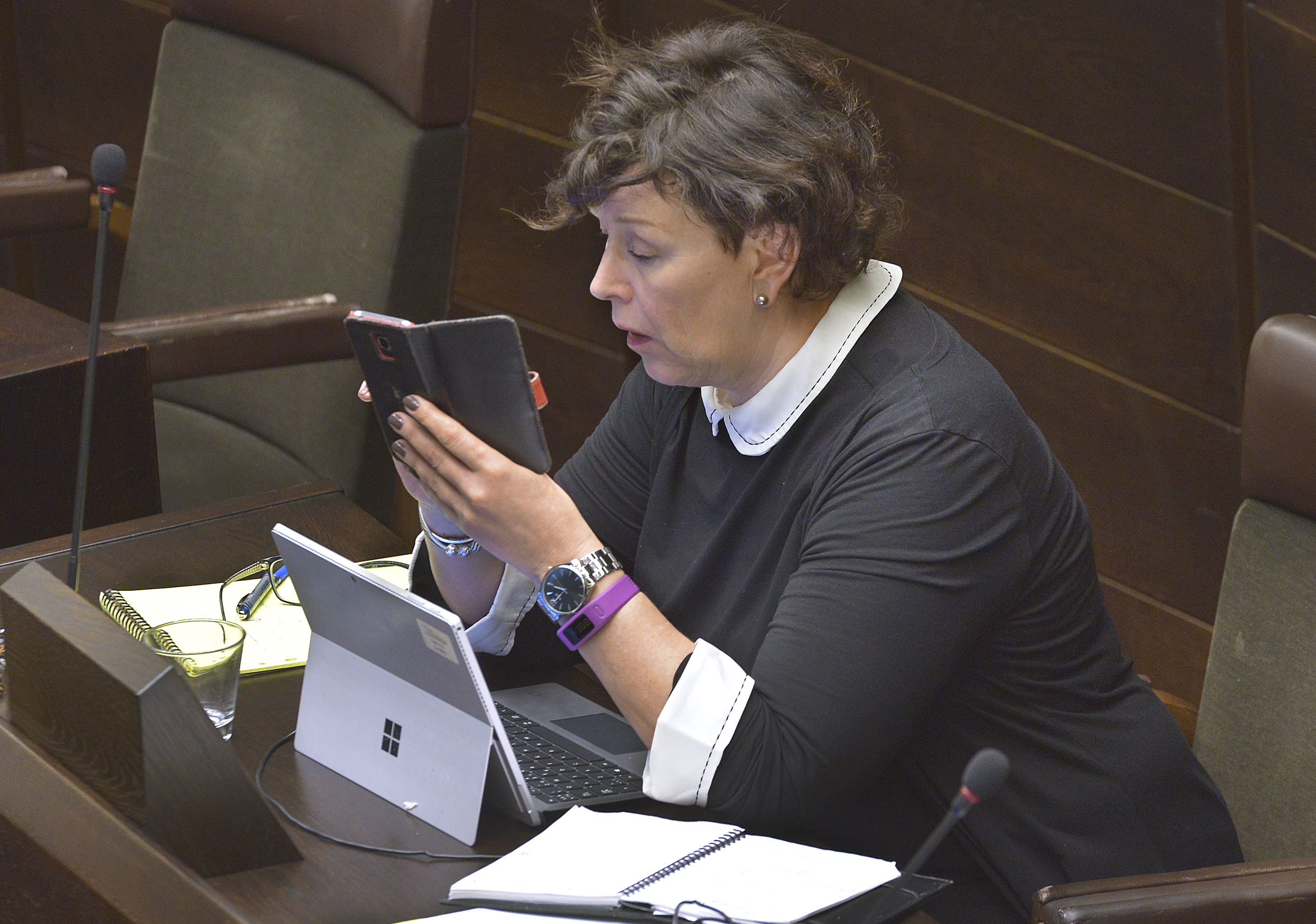 Centern fortsätter dala i Åland Gallup