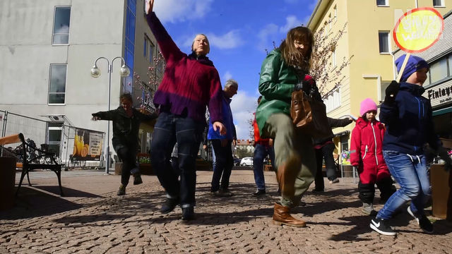 På larvig promenad genom stan