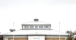 Vattenånga utlöste branddetektor i handelsläroverket