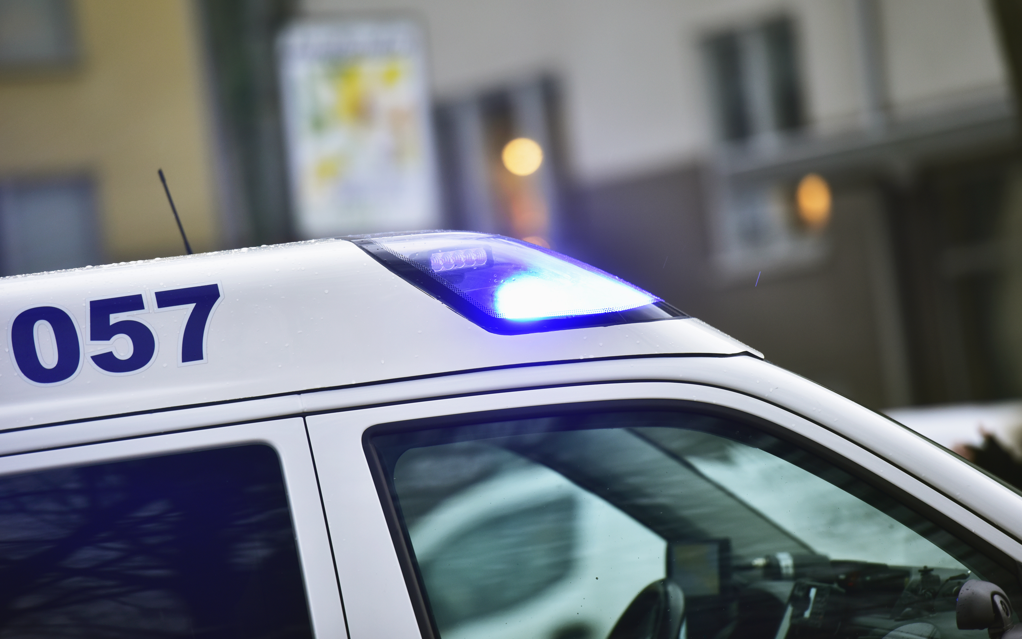 Polis grep berusad person med vapen