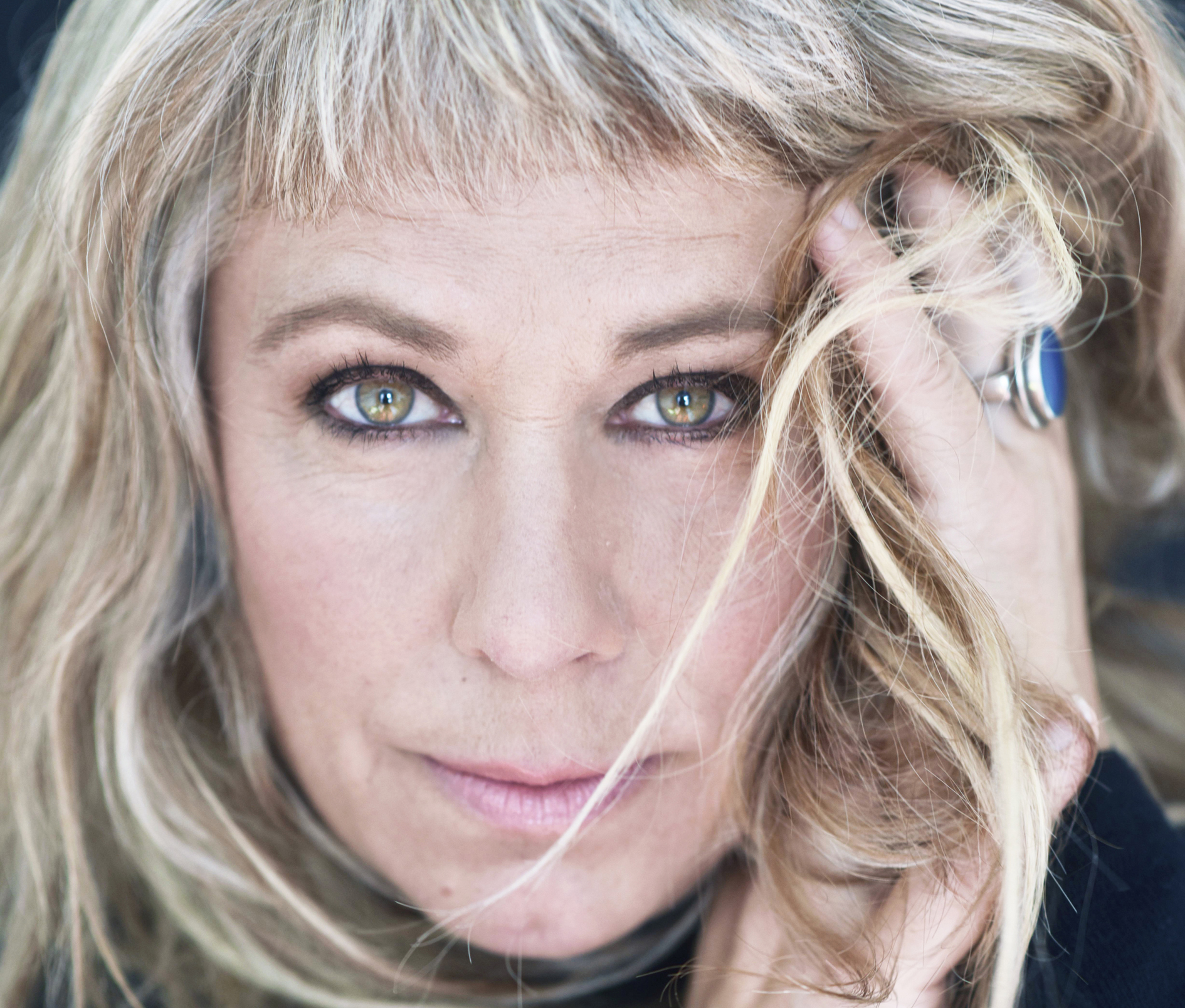 Stina Wollter klar för litteraturdagarna