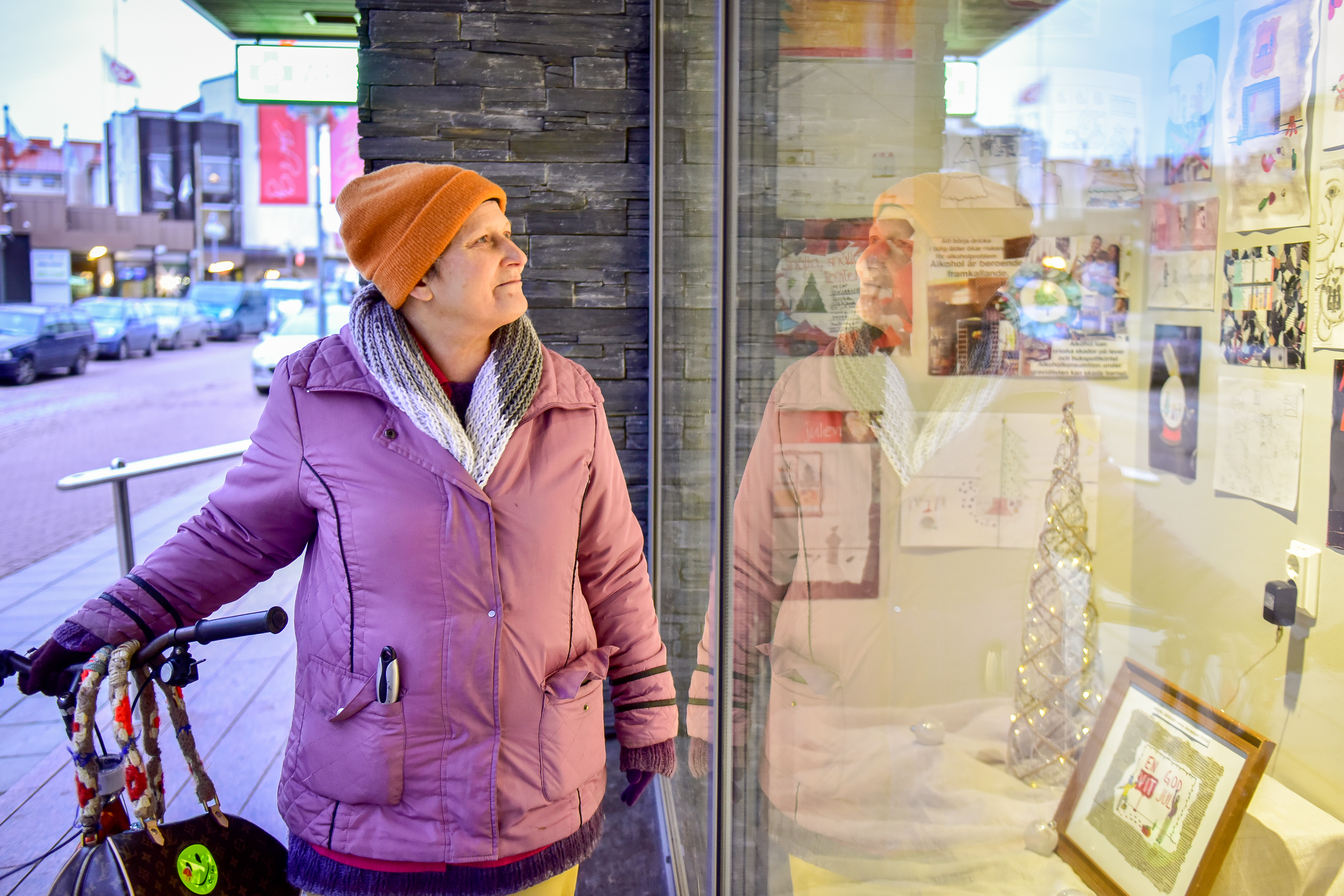 ”Det är värdefullt att kunna prata några små ord med andra”