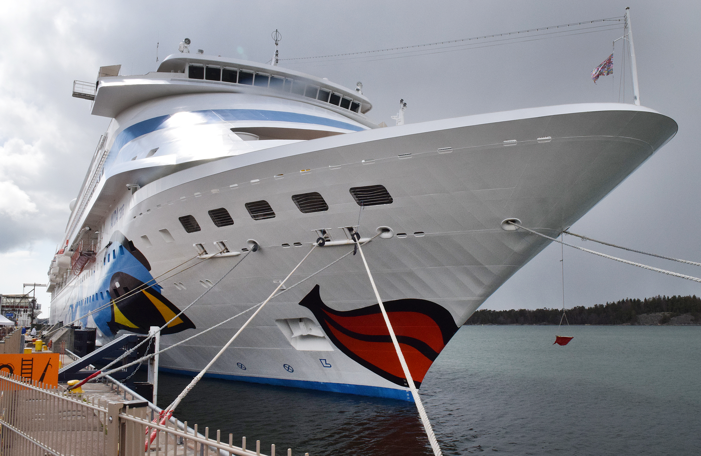 13 kryssare anlöper Mariehamn