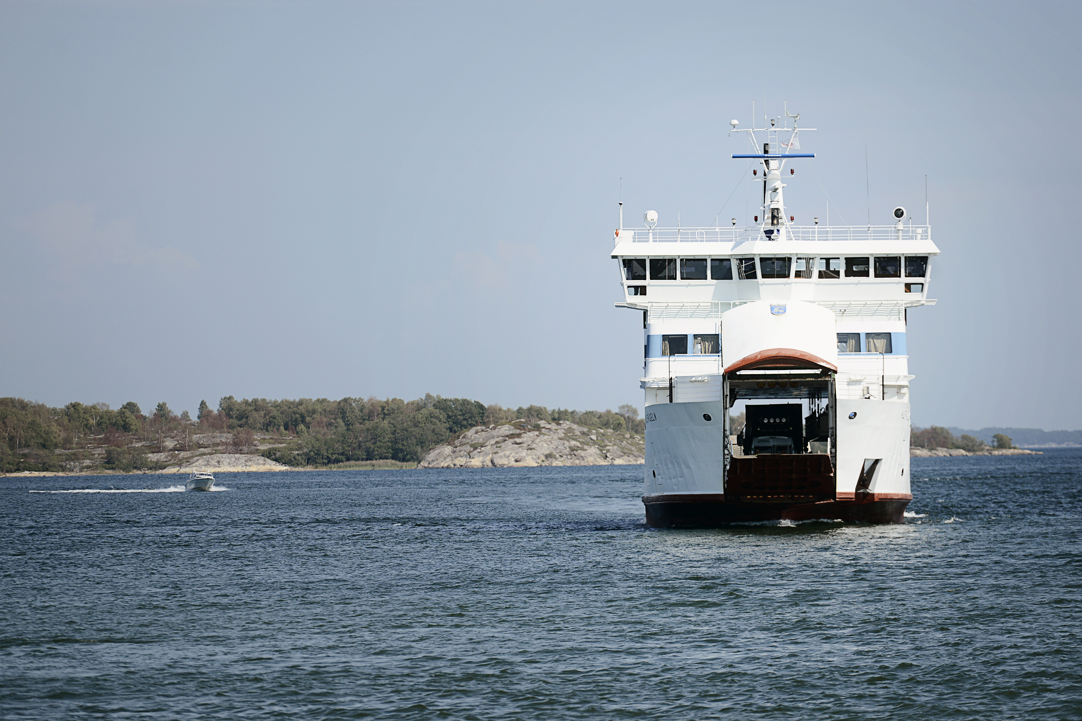 Vem ska trösta skärgården?