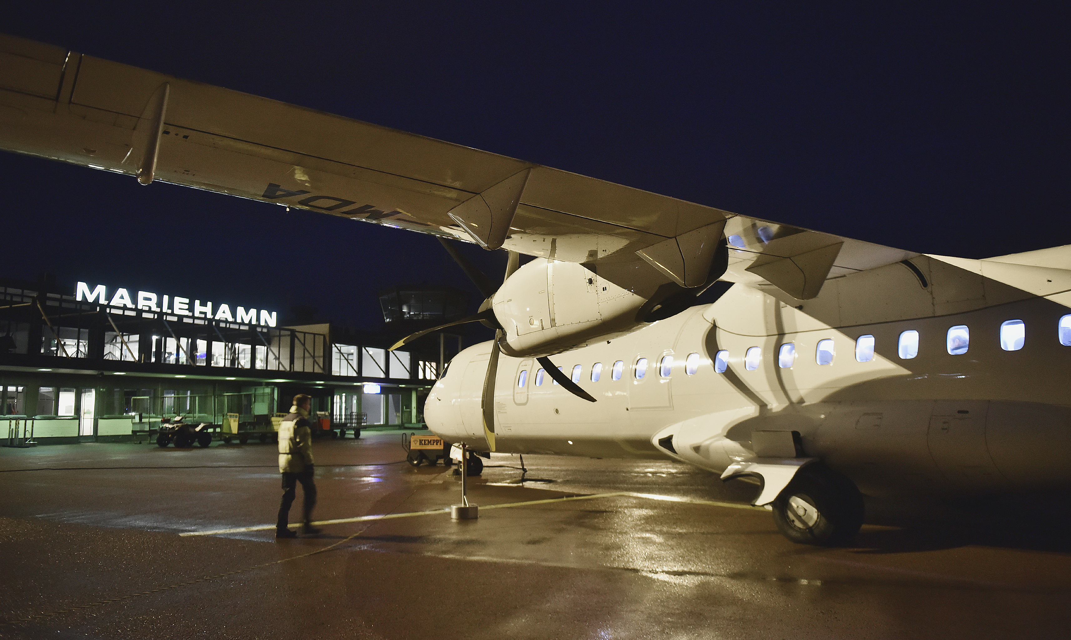 Flygtrafik till Åland-än så länge