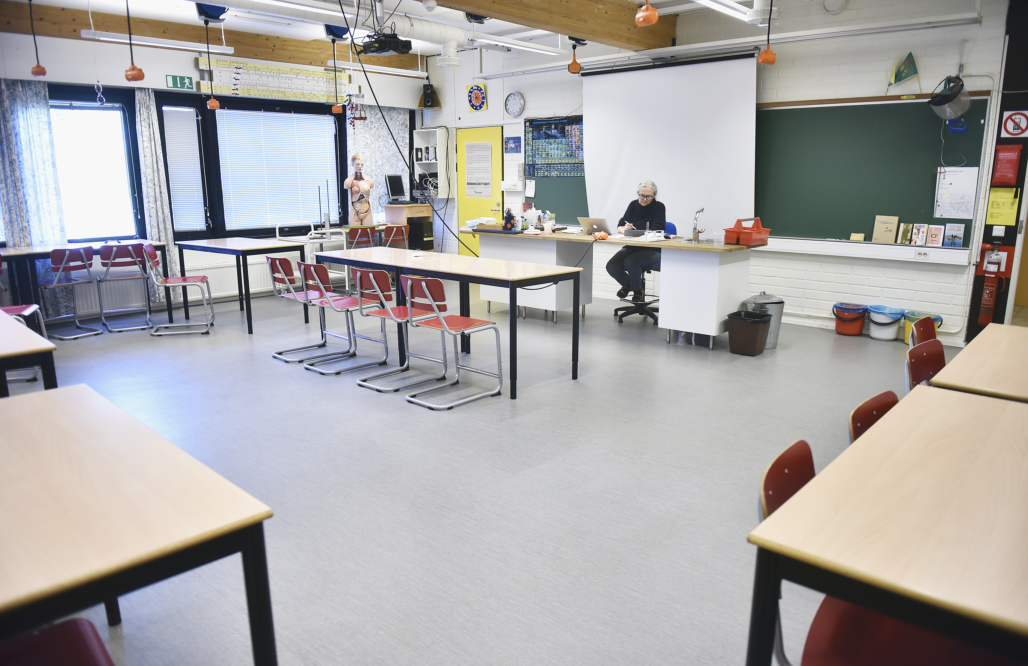 Lycka och farhågor när skolorna öppnar igen