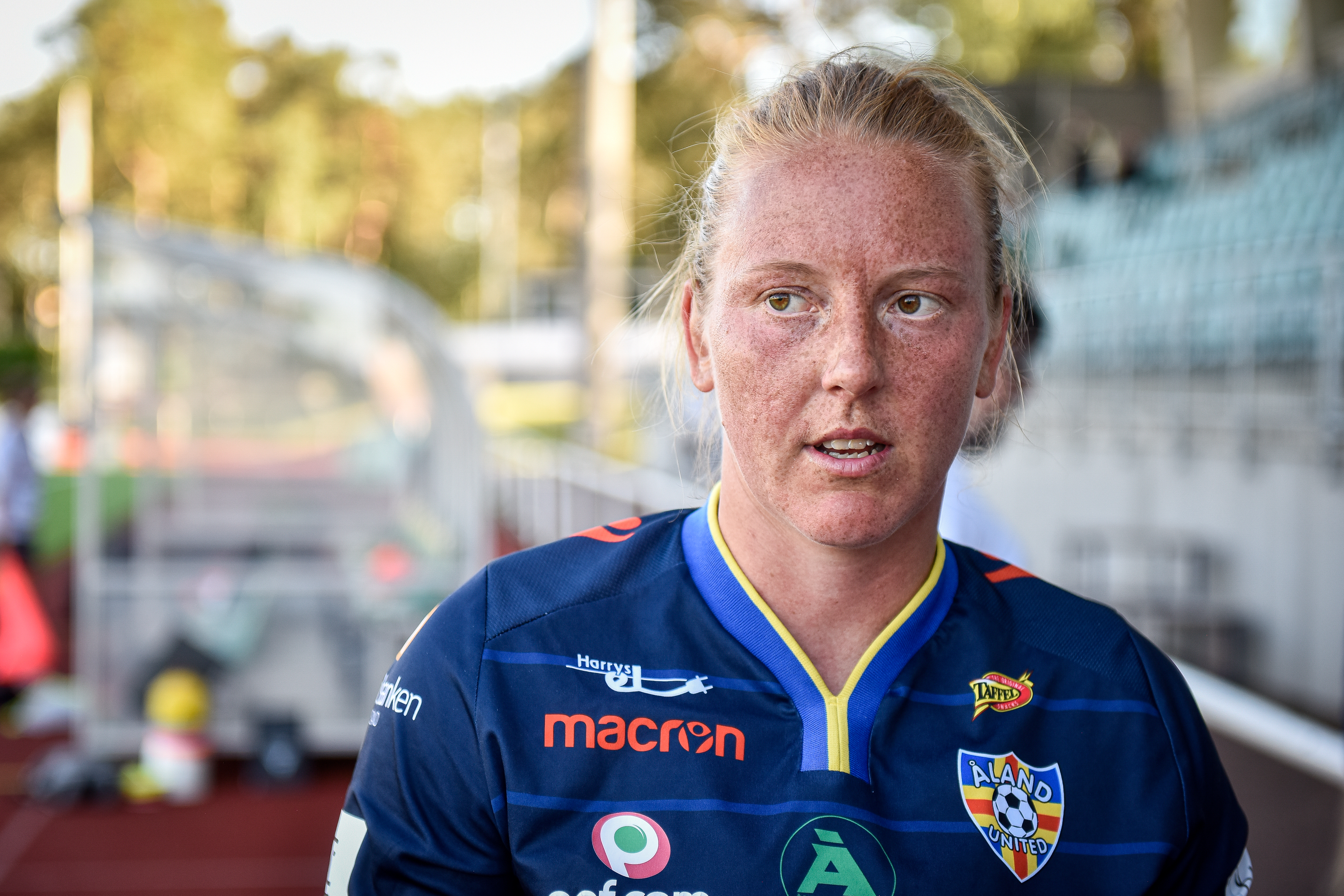 Anna Westerlund fortsätter i Åland United