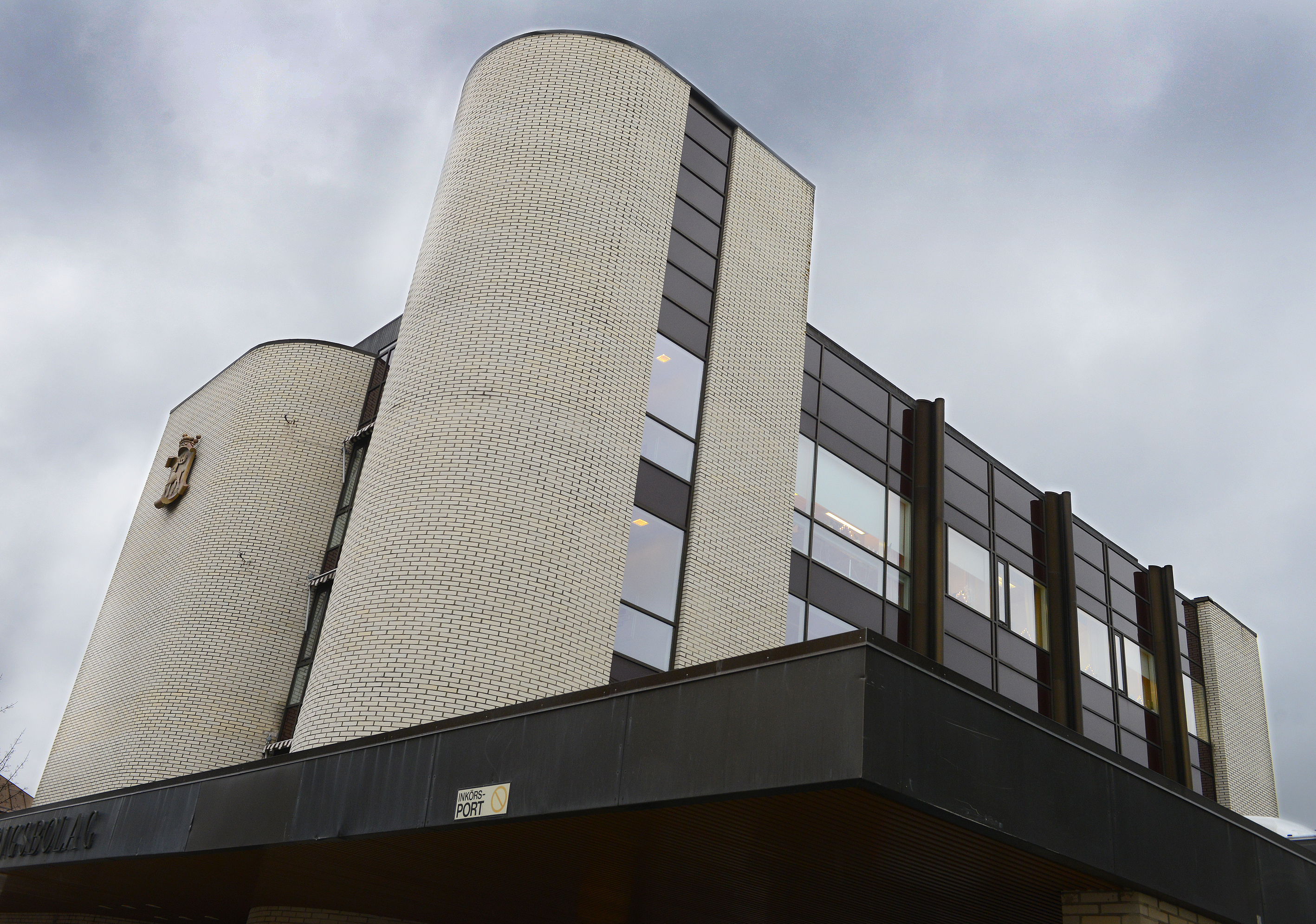 Många frågor om Ömsen och nya dotterbolaget