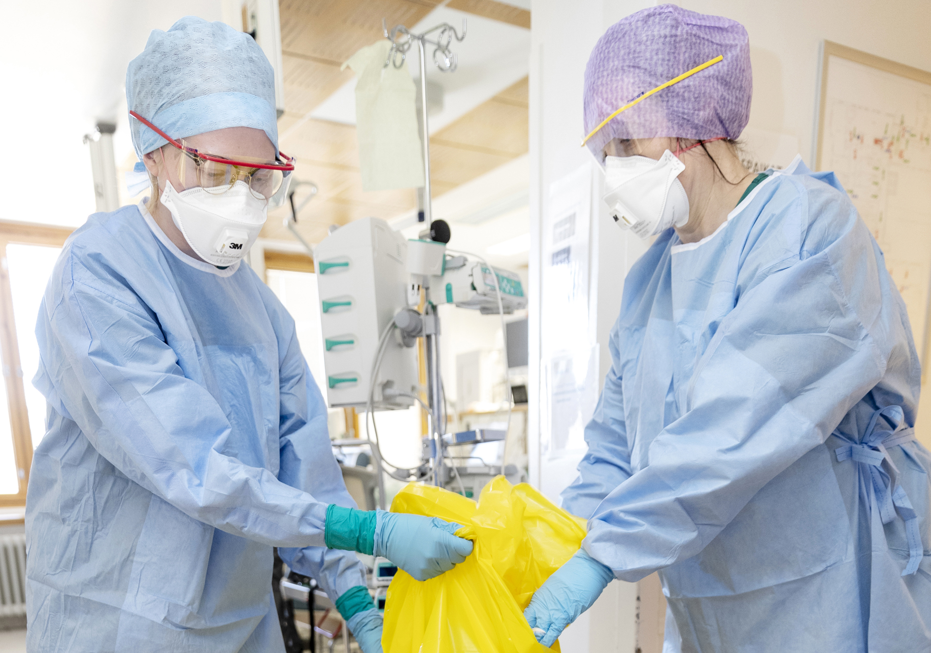 Första coronavaccinationerna i Finland