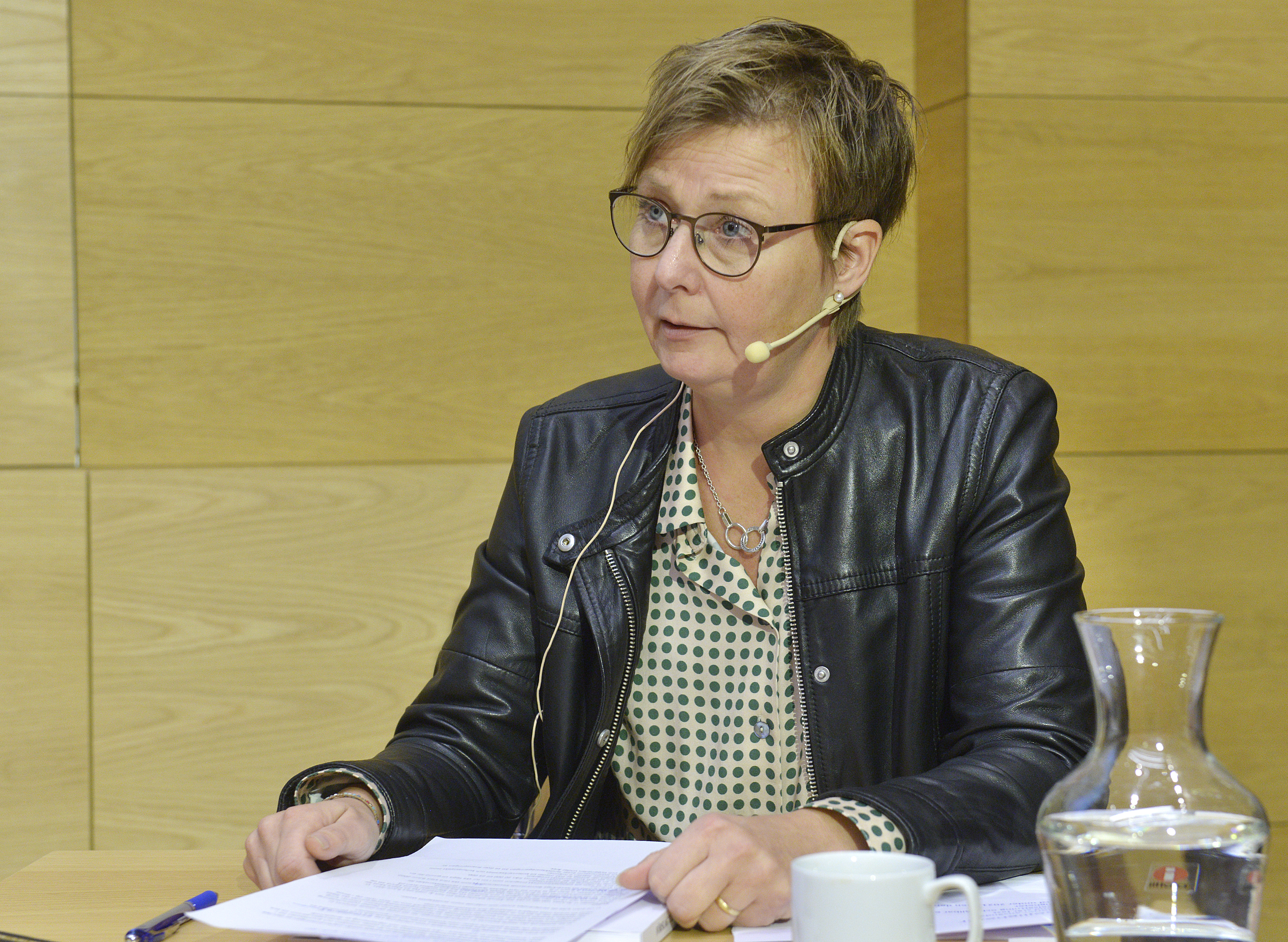 Corona information in different languages – coronainfo på flera språk-se presskonferensen här