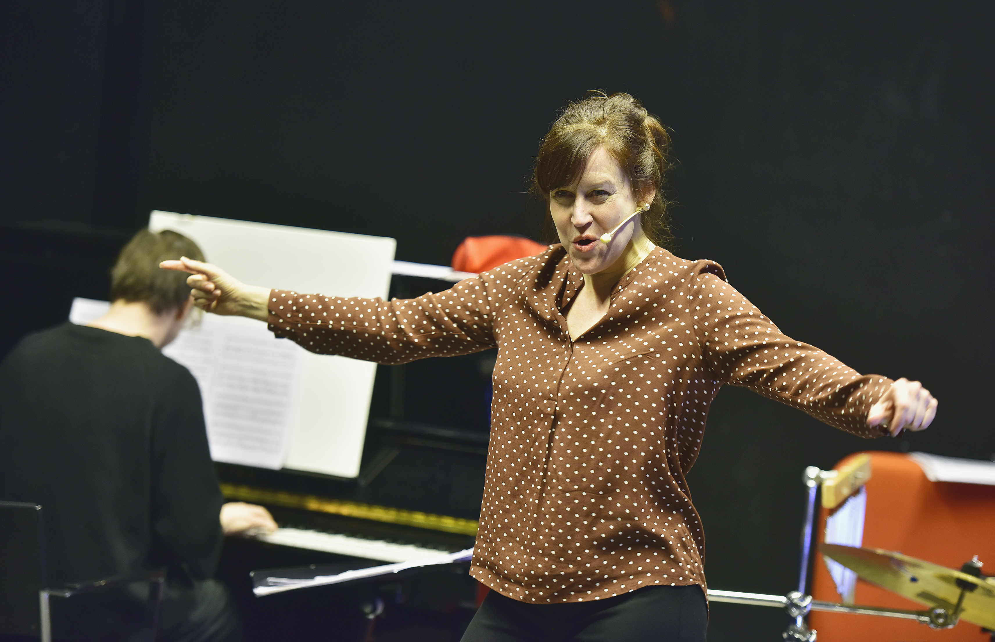 Therese spelar pionjären Fanny i Åland 100-pjäs