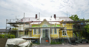 Nya ägare rustar upp Strandnäs gård