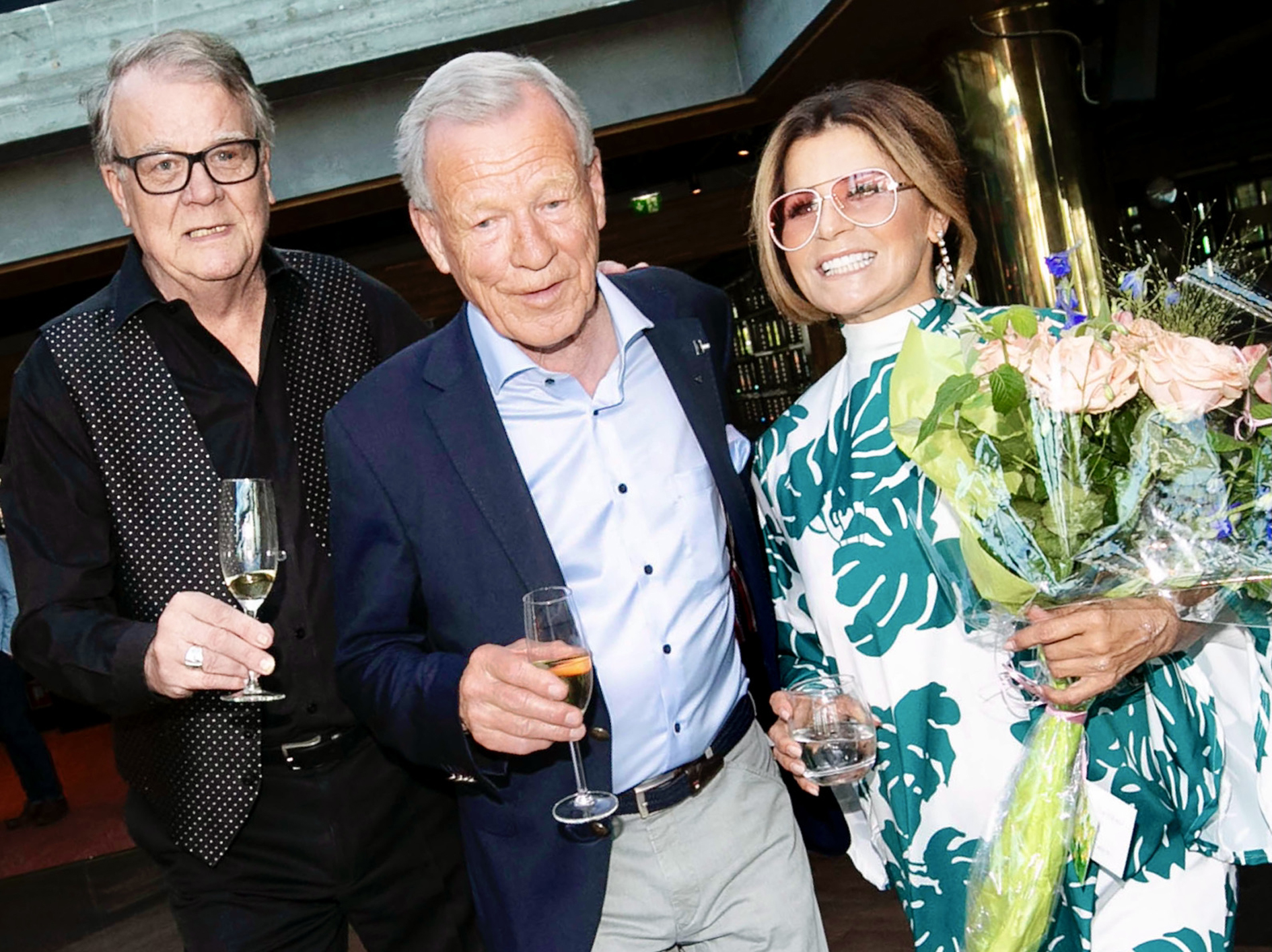 Uppdaterad: Kändisfest för Anders Wiklöf