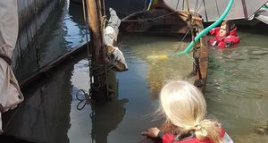 Sjöräddare undsatte sjunkna båtar