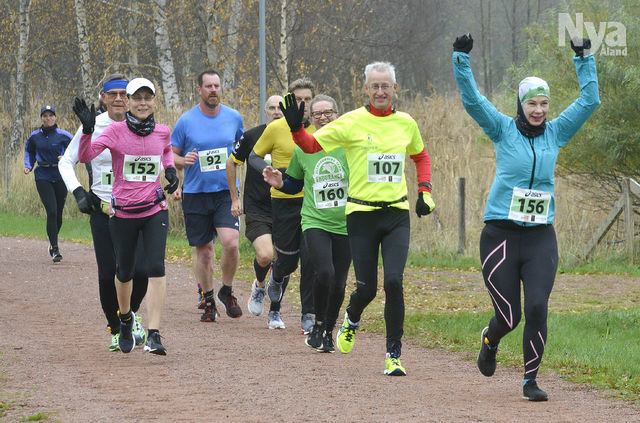 Delad seger i Åland Marathon – bildspel