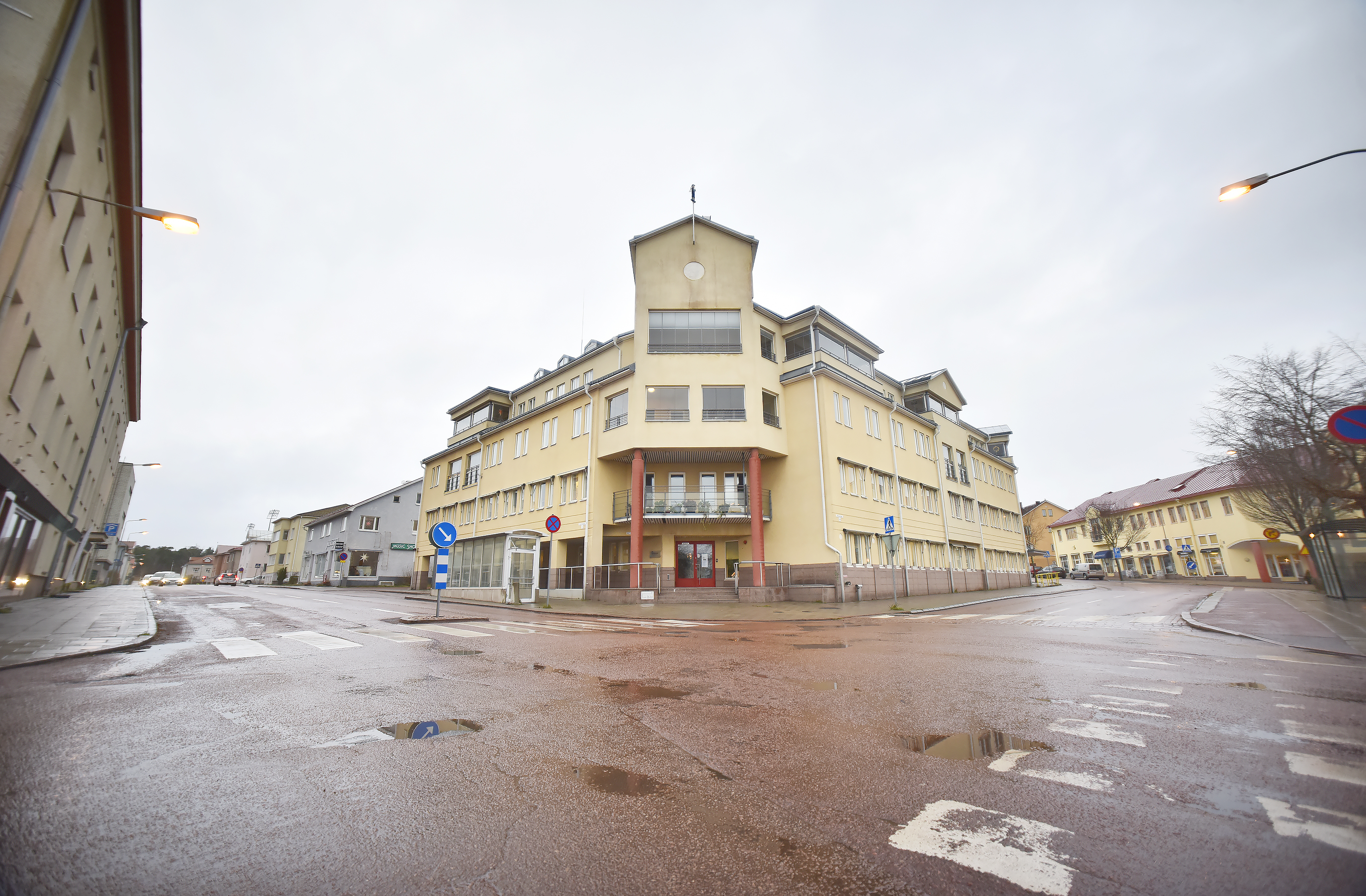 Staden säljer Nyfahlers – omstridd prislapp