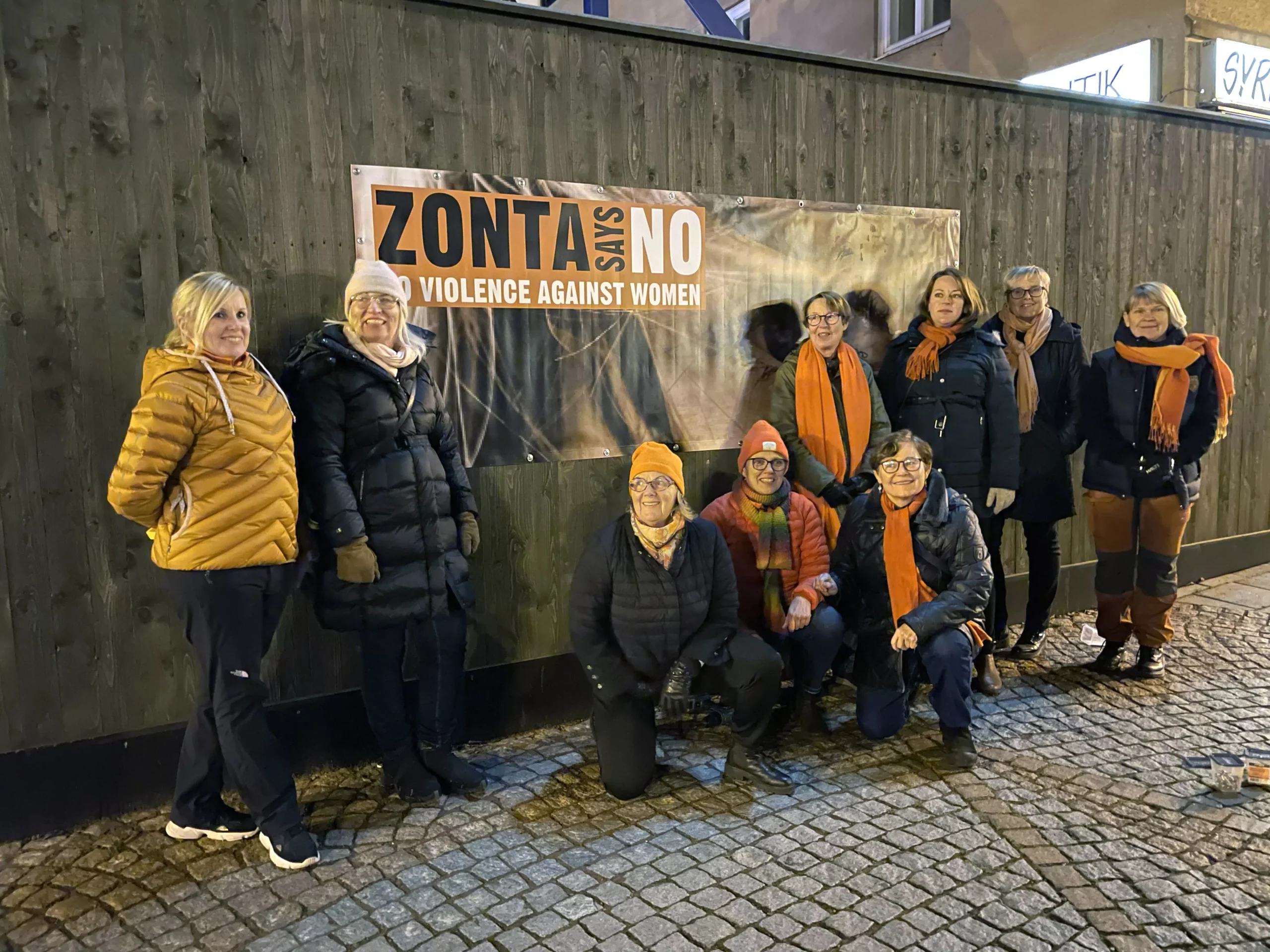 Banner uppmärksammar Zontakampanj