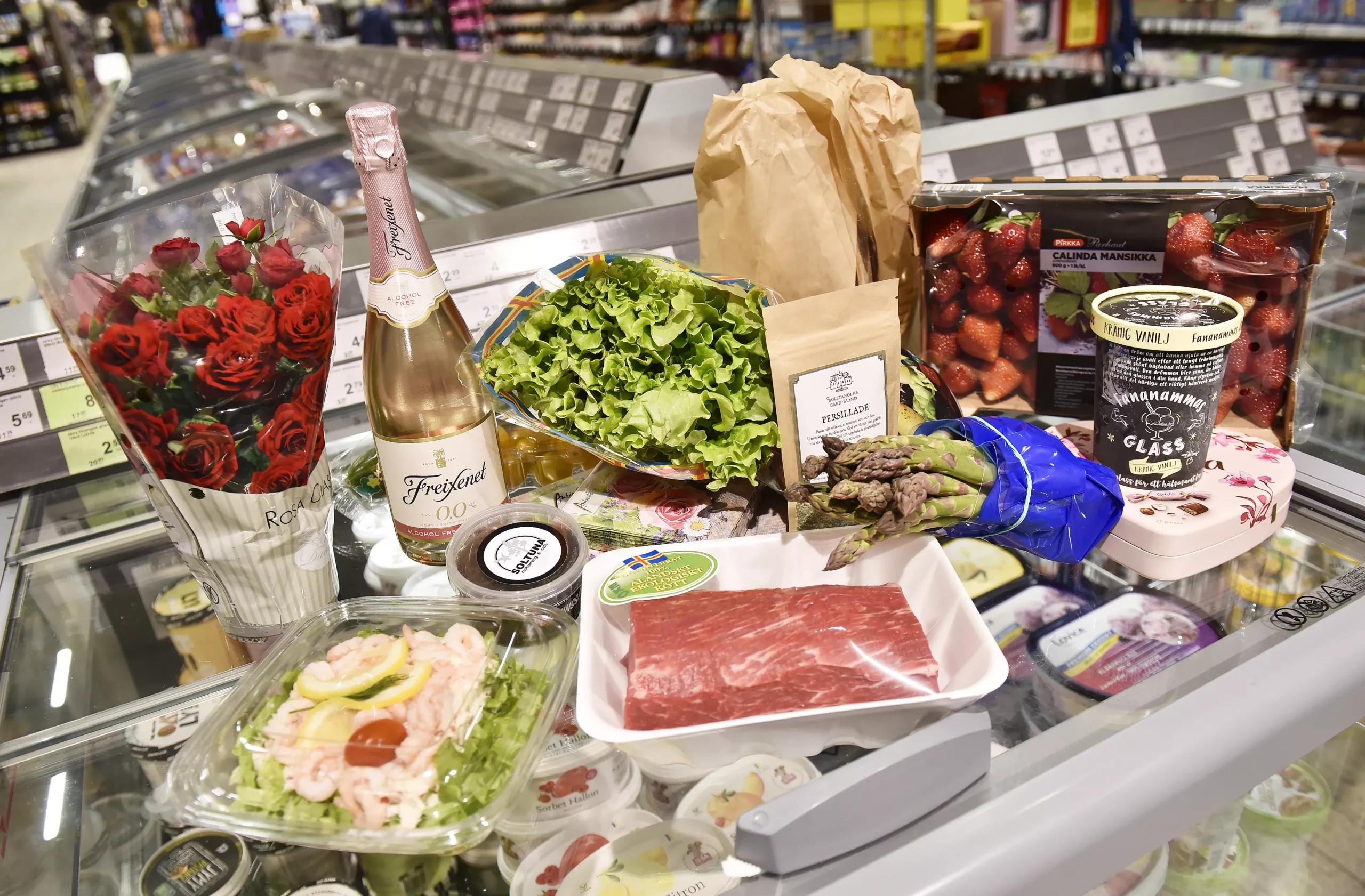 Svärtesjakten tillbaka som julkalender- tävla om nyårsgott med Nyan