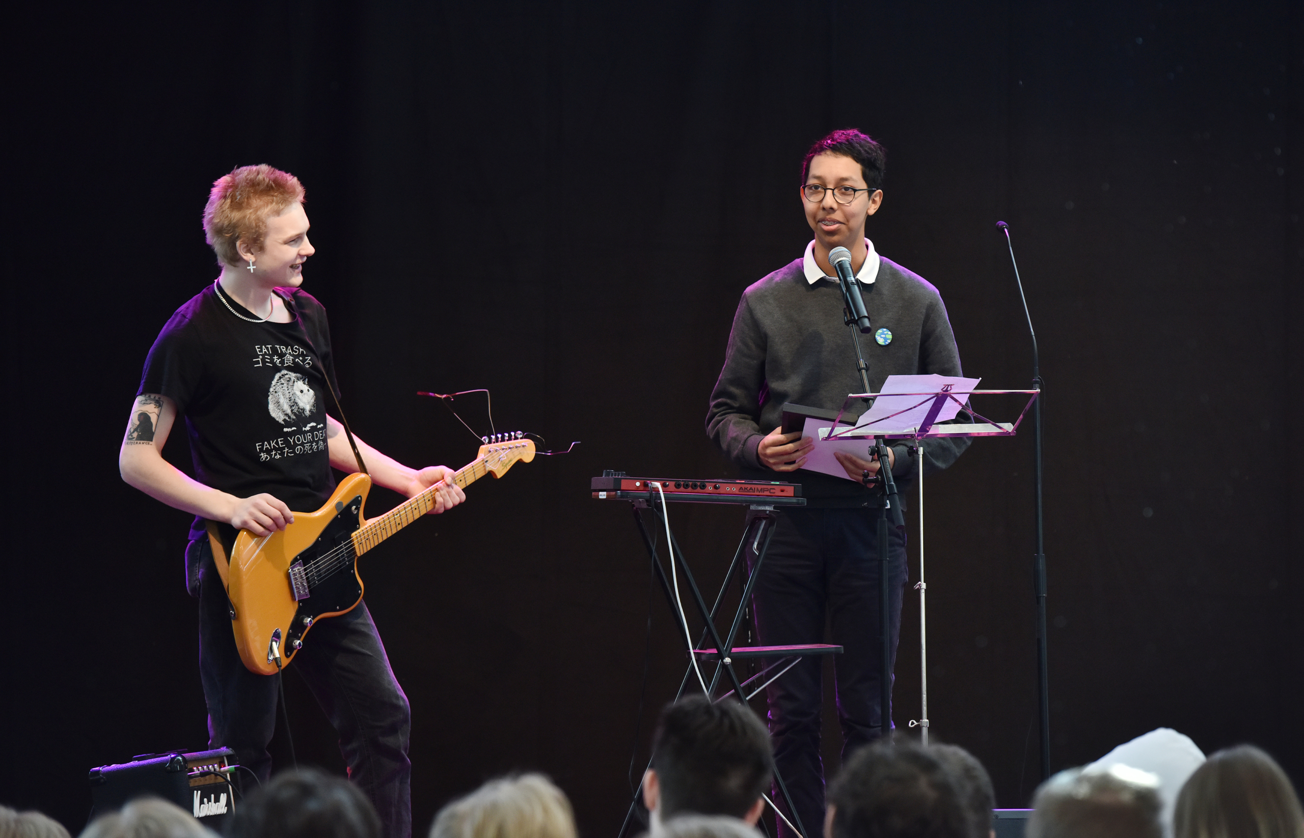 Unga prisades i litteraturdagstävling