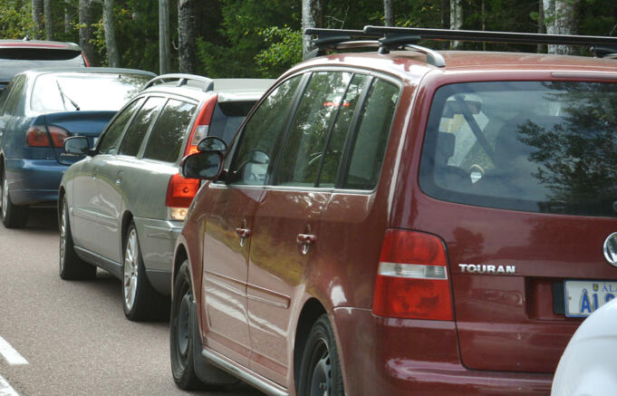 Hinder på vägbanan på Österleden