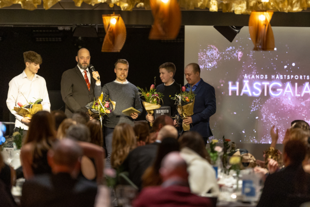 BILDSPEL: Prisfest i hästväg på hästgala