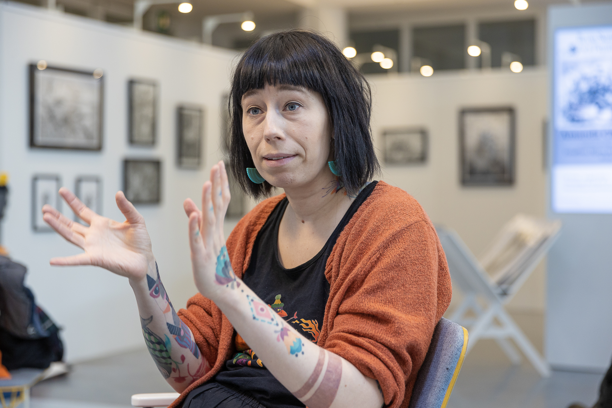 Chanfreaus sagokonst visas på biblioteket