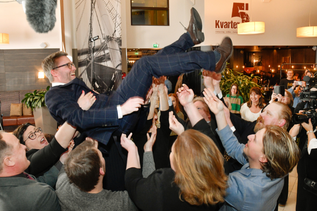 Bildsvep från kvällens valvaka