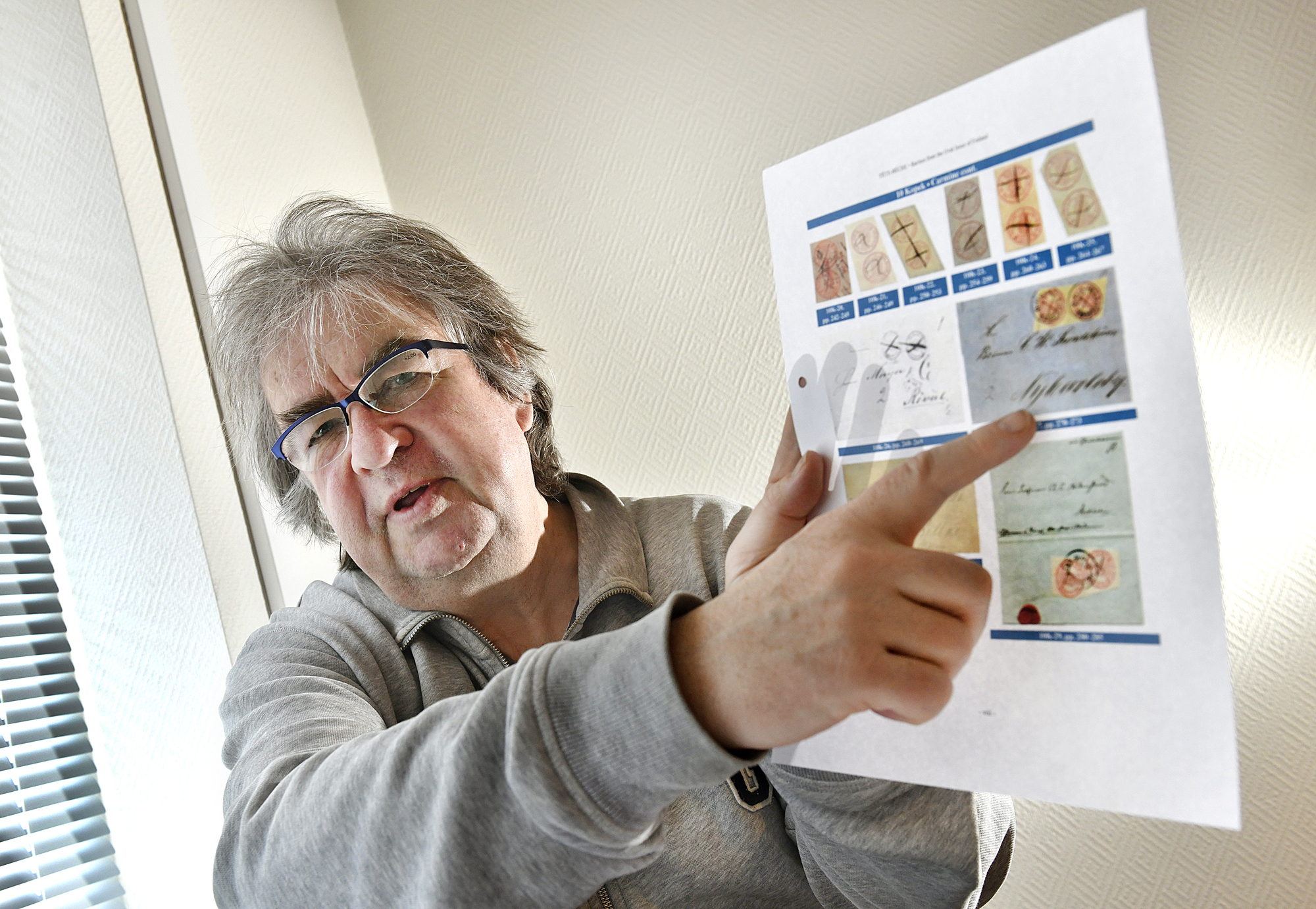 Exklusivt standardverk om finländska frimärksrariteter