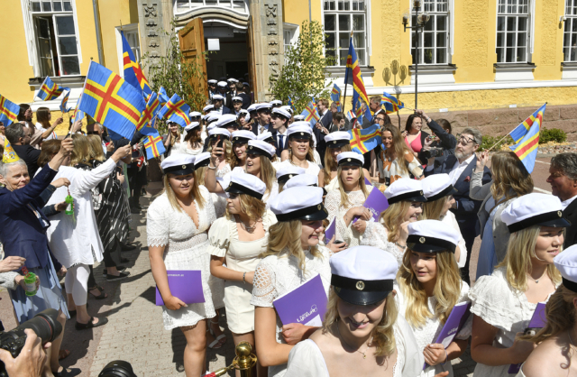 Sjungom studentens lyckliga dar