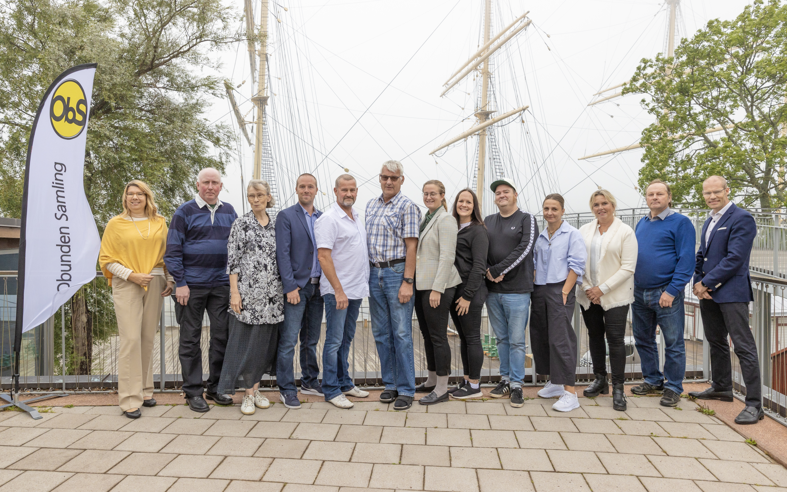 Obunden samling presenterade valprogram och nya kandidater