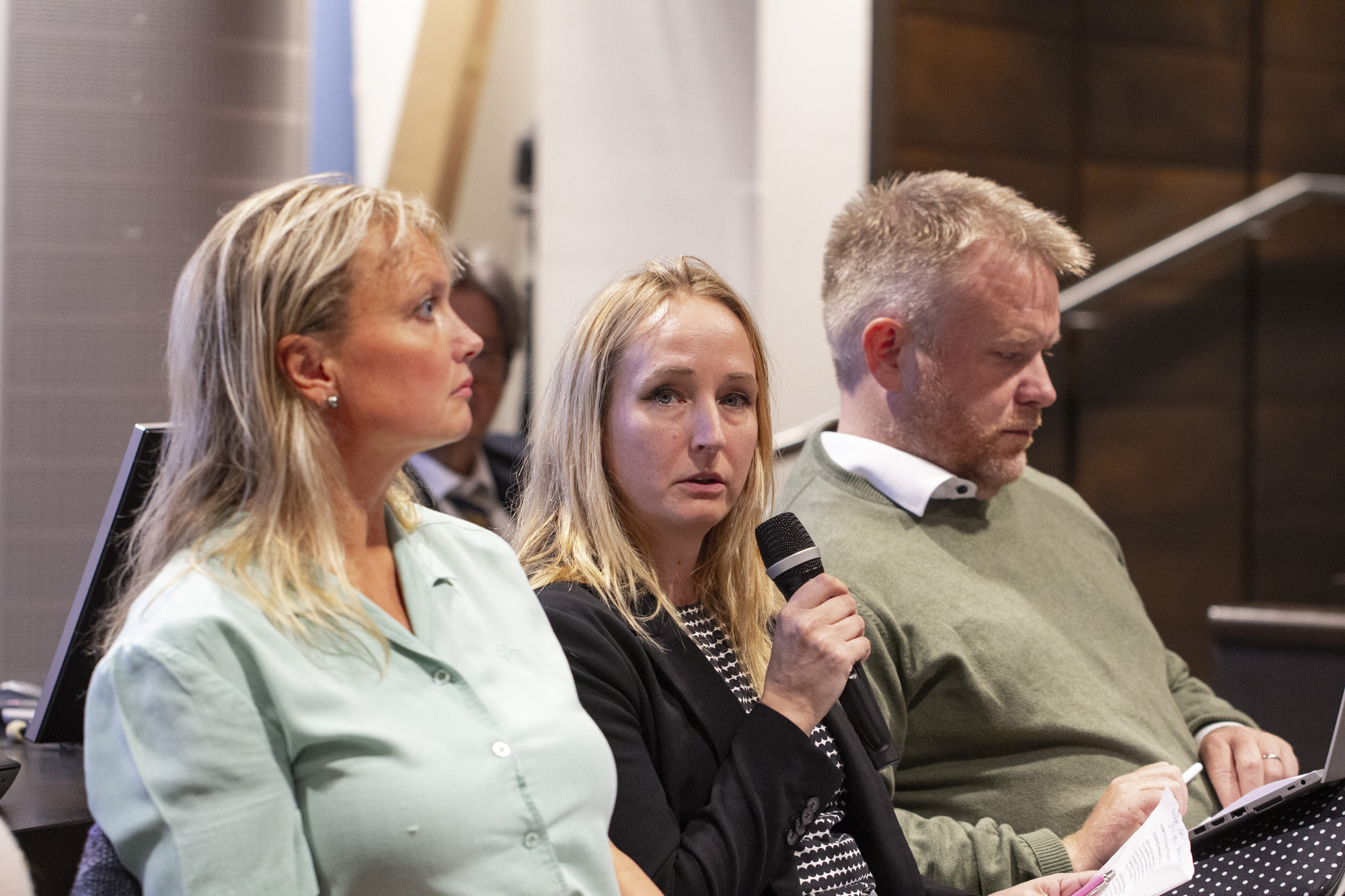 Djurens rättigheter dröjer – stor politisk samsyn i debatt om djurskydd