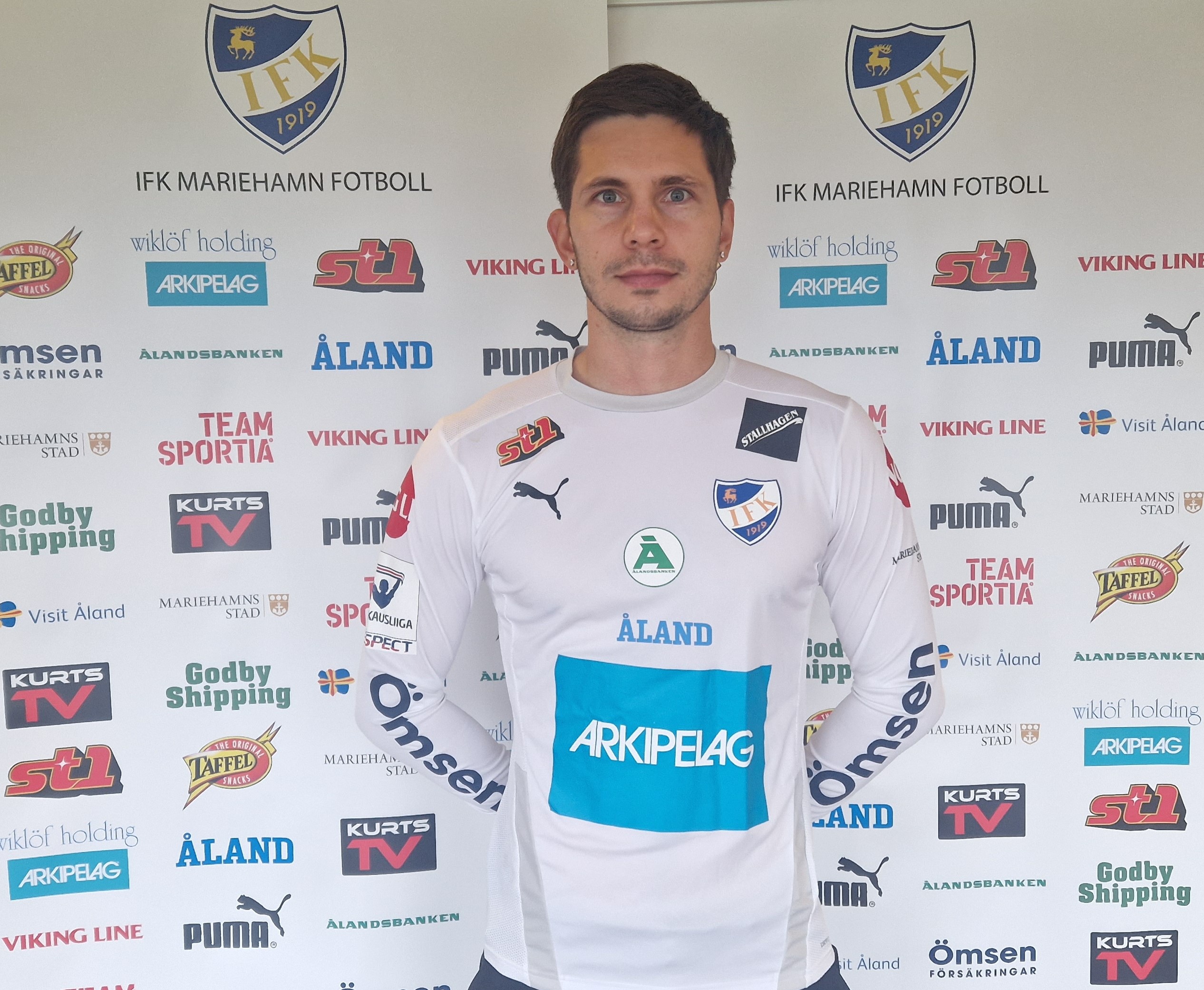 Första grönvita nyförvärvet klart
