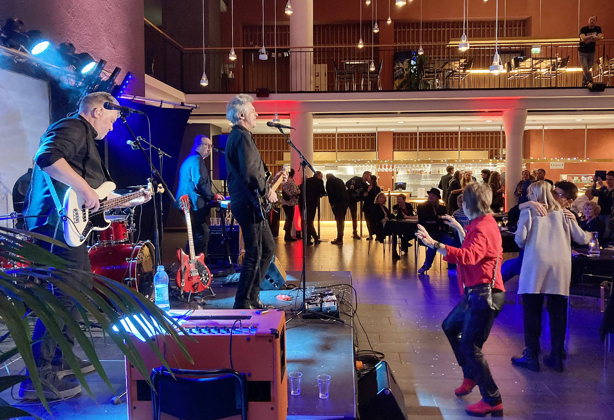 Spretigt men varmt på Gycklarnas Afton