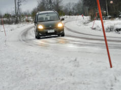 Varning för ishalka under natten