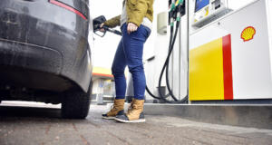 Köpte 9 000 liter bränsle med upphittat tankkort