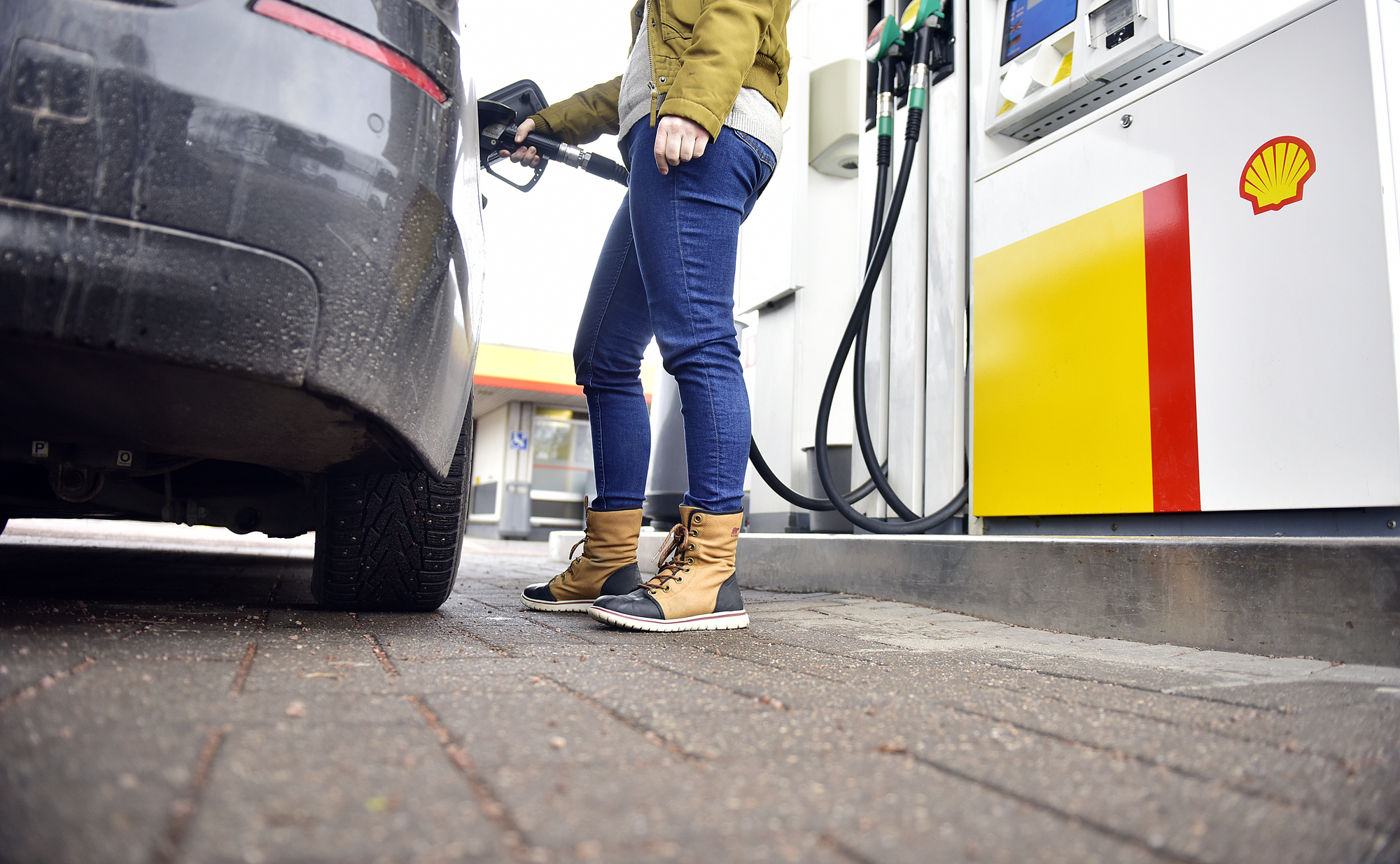 Köpte 9 000 liter bränsle med upphittat tankkort