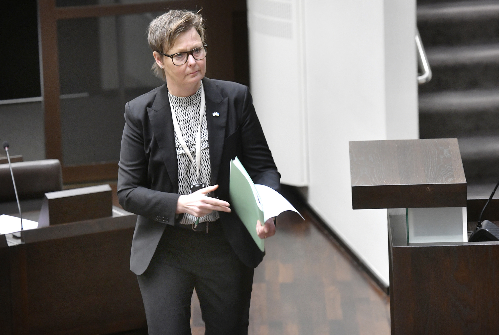 Hambrudd vägrar svara på varför C vill avsätta Thörnroos