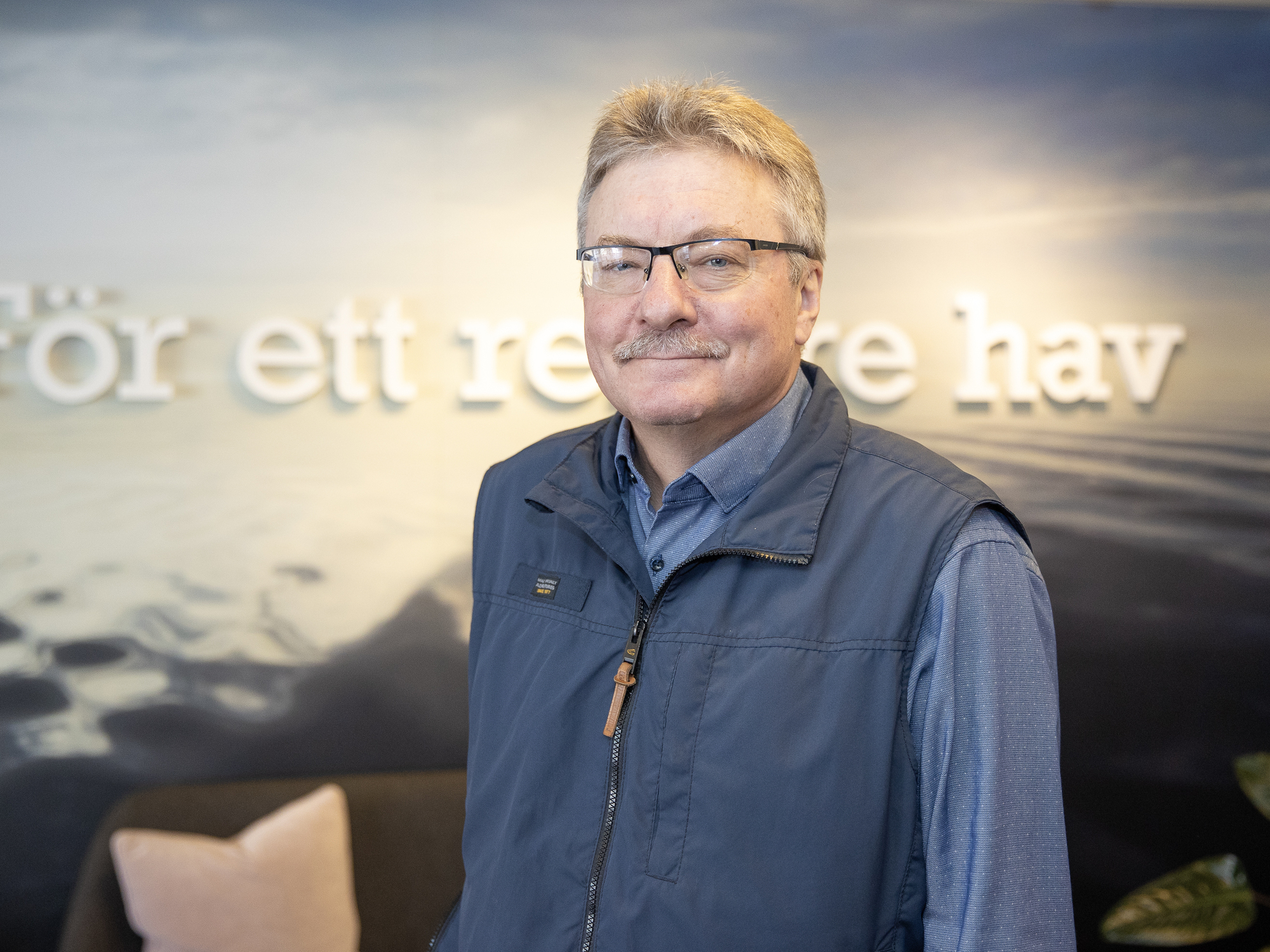 Han har letat efter invasiva arter i Östersjön i 30 år