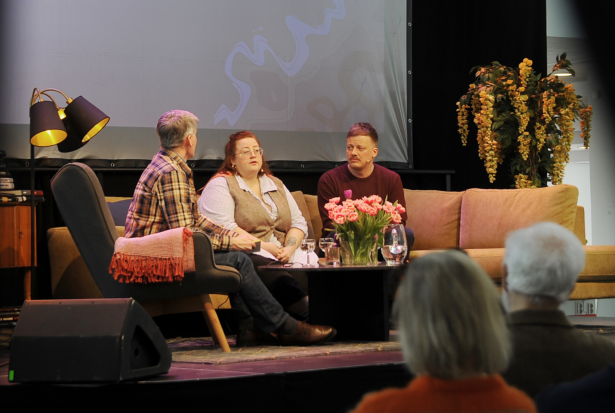 Intimt på scen med Pekka Heino: Vad är ett liv utan barn?